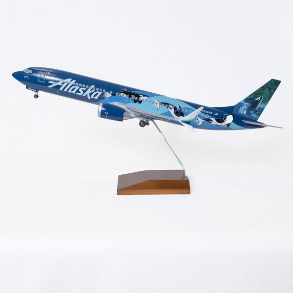 1/100 Scale Skymarks Supreme 737/900 Max West Coast Wonder